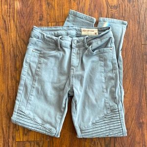 Wish list pants in a size medium.